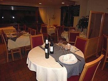 Hostellerie Des Enclos Guimiliau Extérieur photo